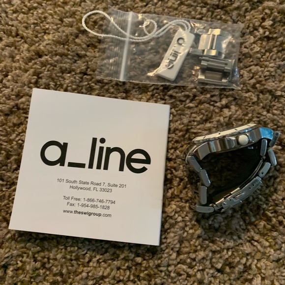 Aline stainless steel white dial chronograph watch - Picture 6 of 8